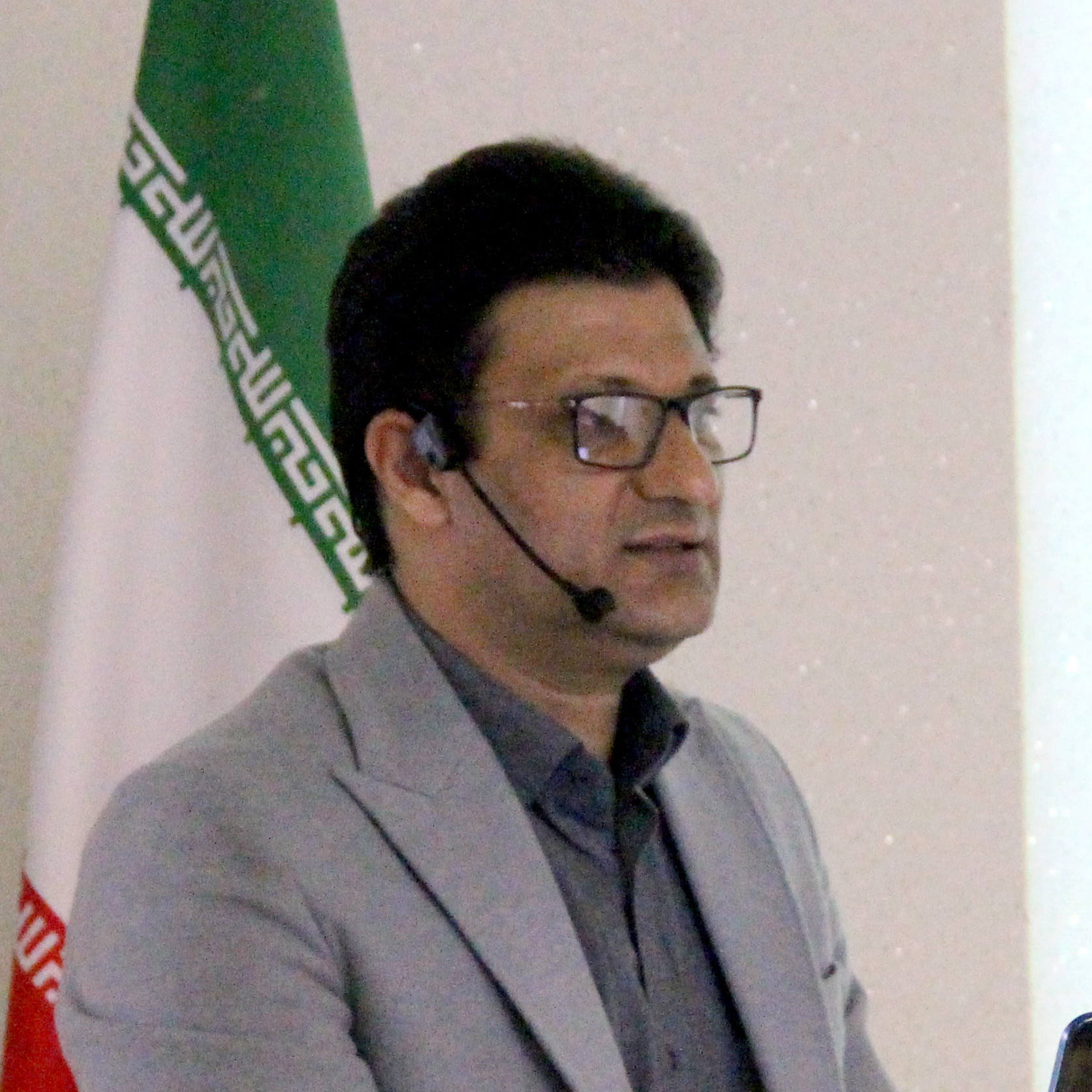دکتر خسرو نصرتی