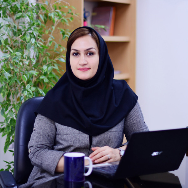 نرگس غلامی