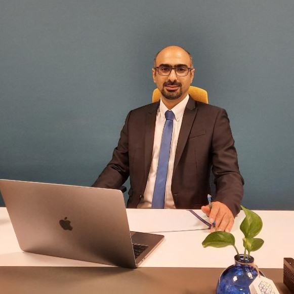 شهاب شریعتفر
