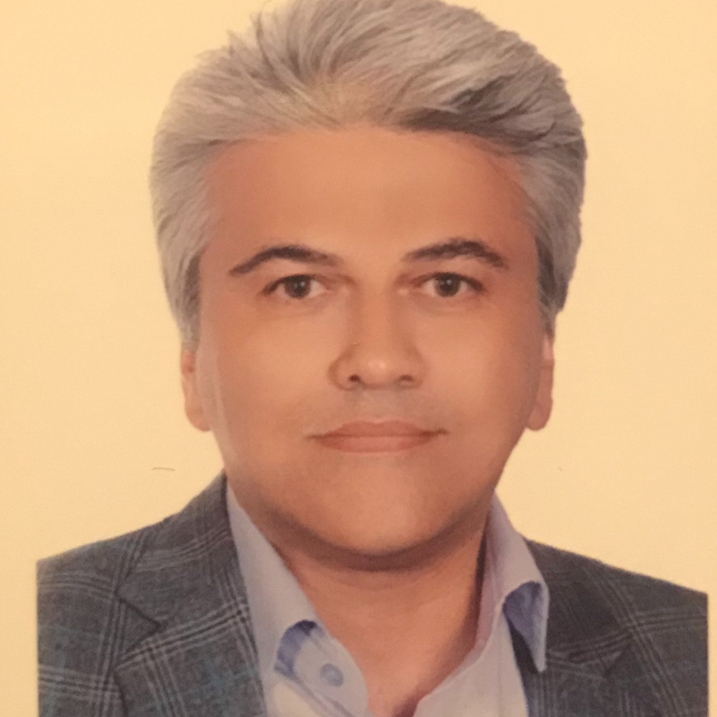 دکترسیدرضا حقی