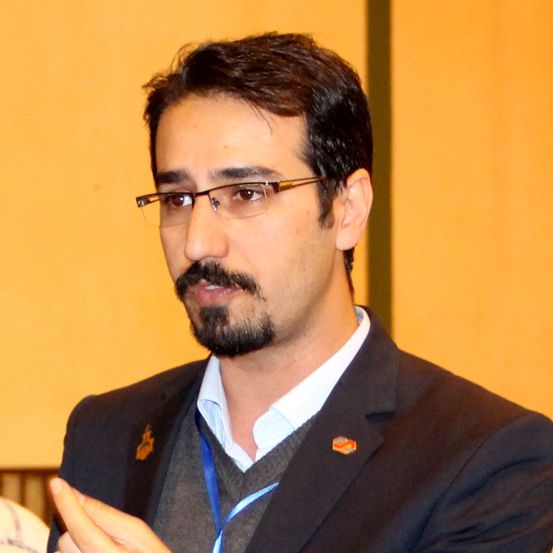 دکتر پویا حقانی