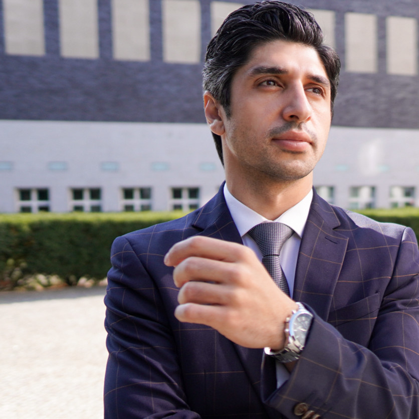 امید آهنگرانی