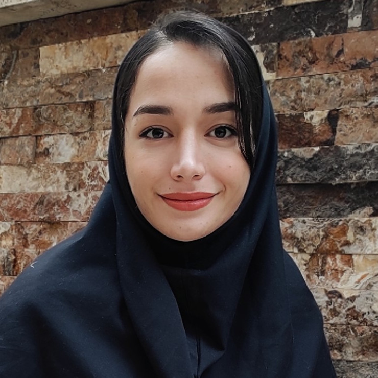 مهرناز ملاآقایی