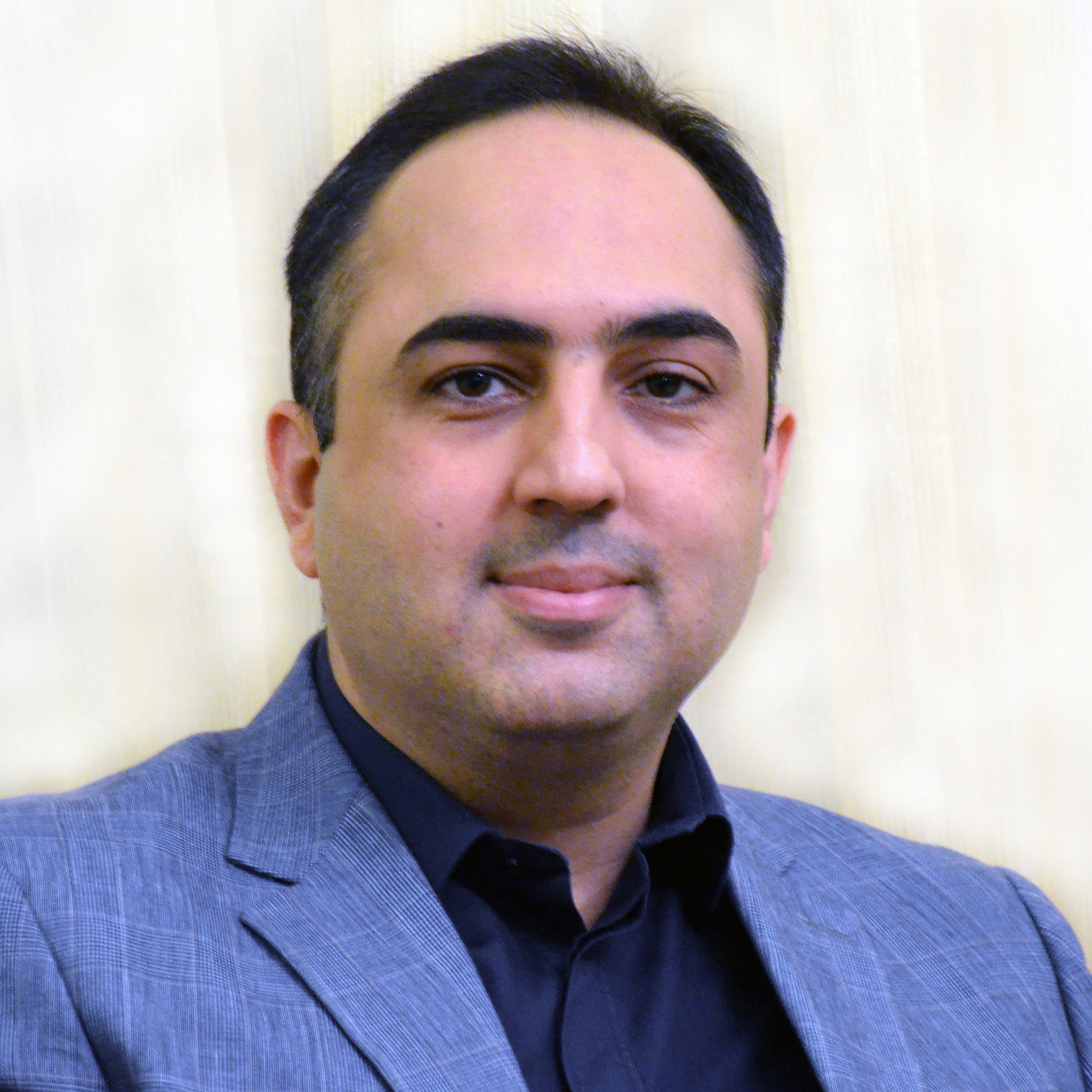 مهندس بابک ایزدی