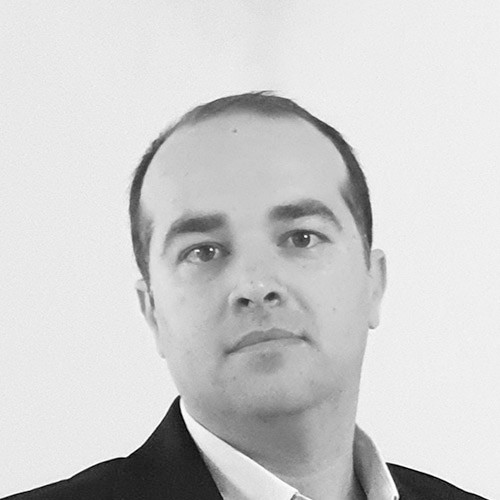 محسن زادمهر
