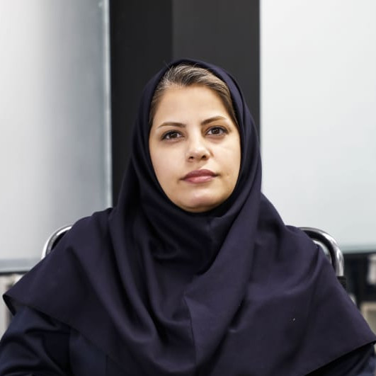 نرگس ریاحی